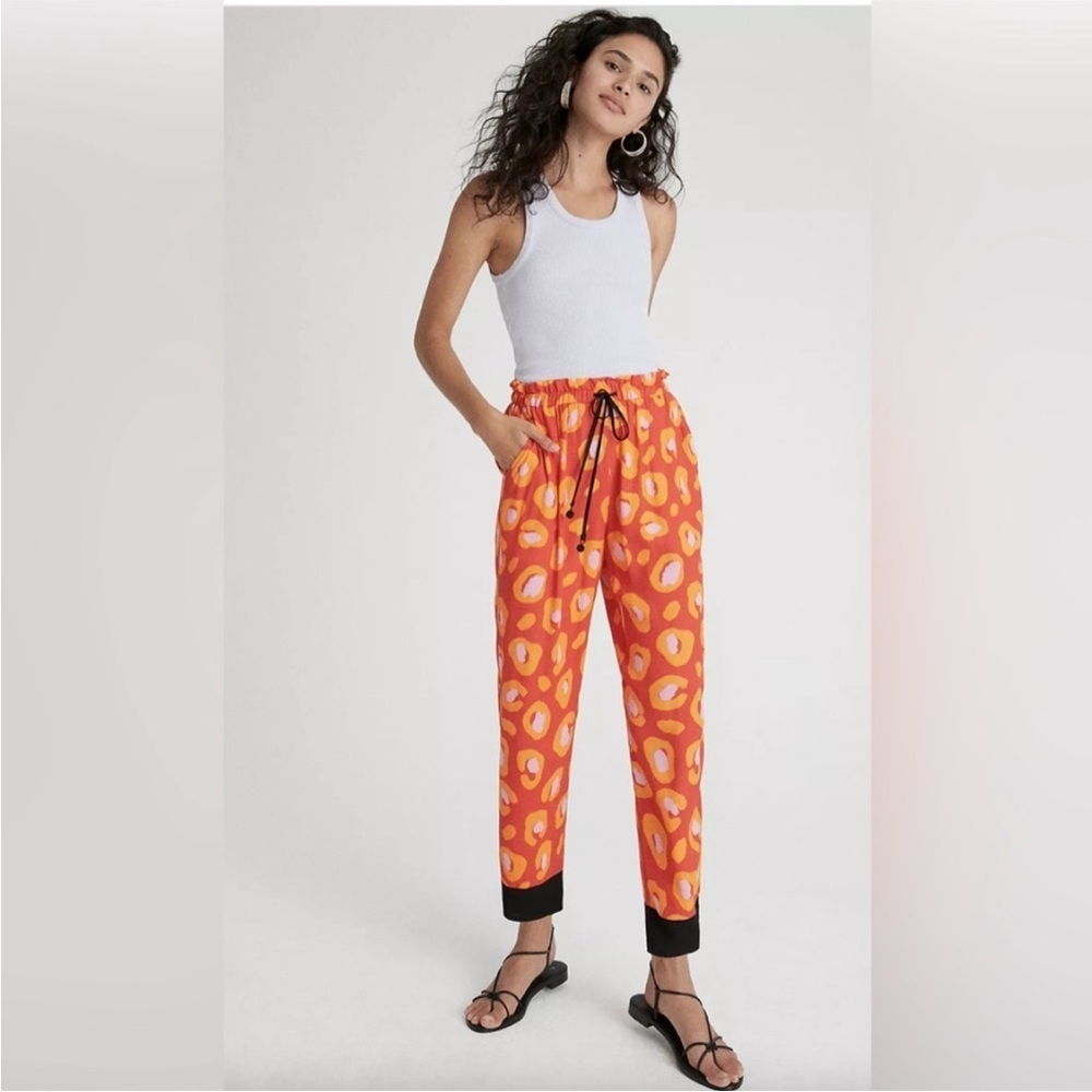 Anthropologie Farm Rio Hestia Leopard Print Jogger Pants Crop Animal Red Size M